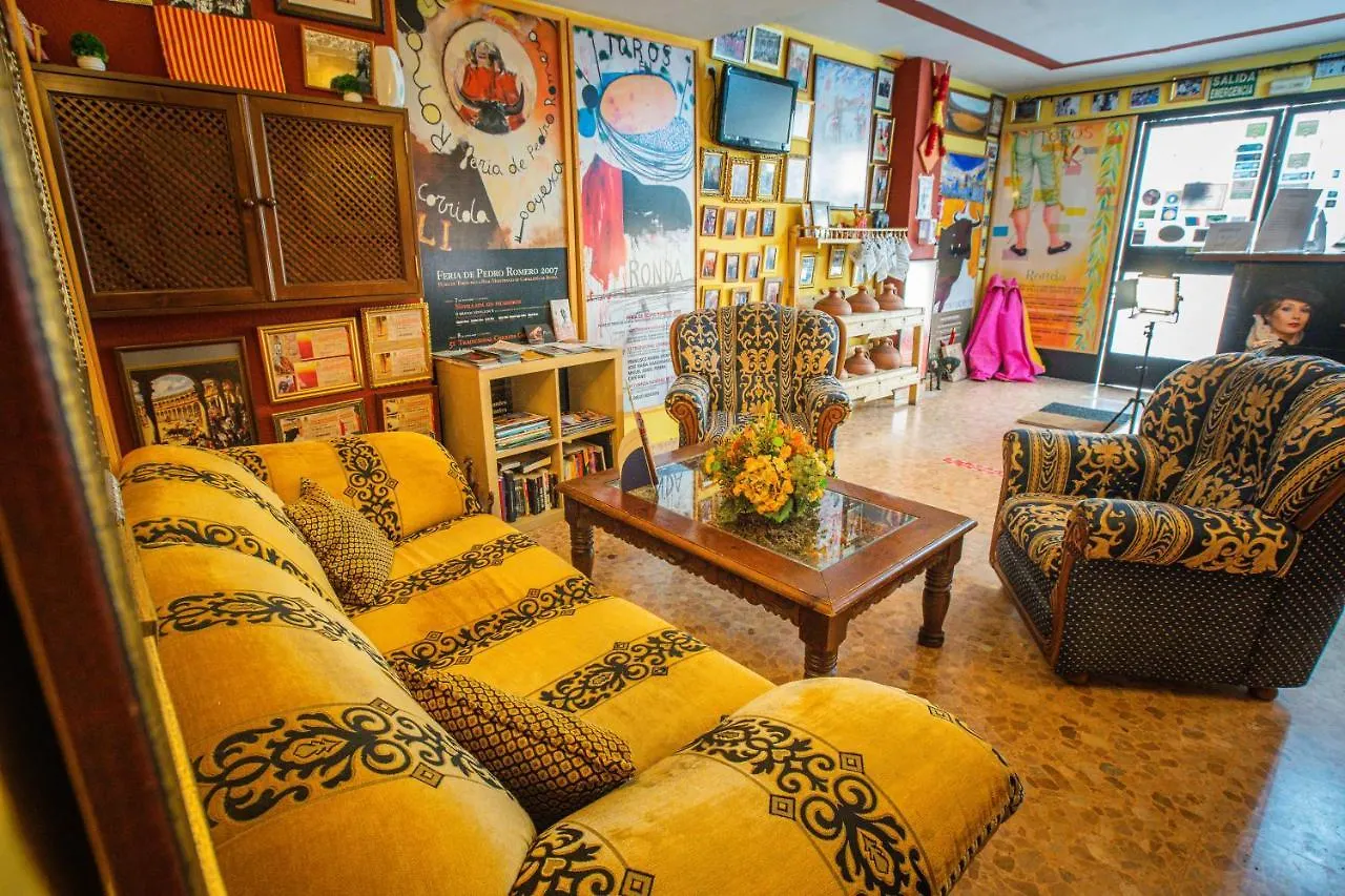 Hotel Arunda II Ronda 2*,
